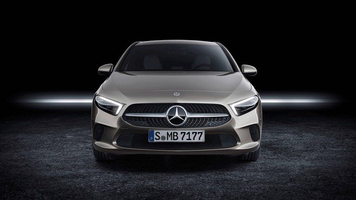 Top 10 xe sang đáng mua nhất có giá dưới 1 tỷ đồng: Có Mercedes-Benz A-Class