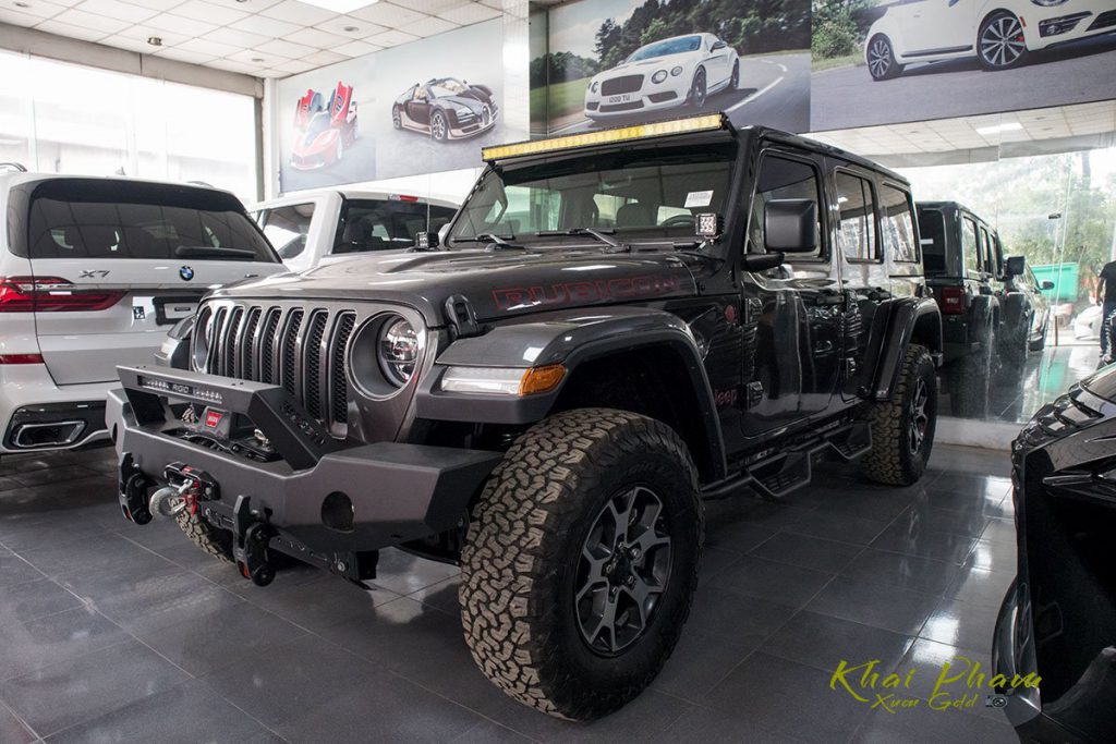 Bộ ảnh chi tiết xe Jeep Wrangler Rubicon 2020 có giá ngang Toyota Land Cruiser tại Việt Nam