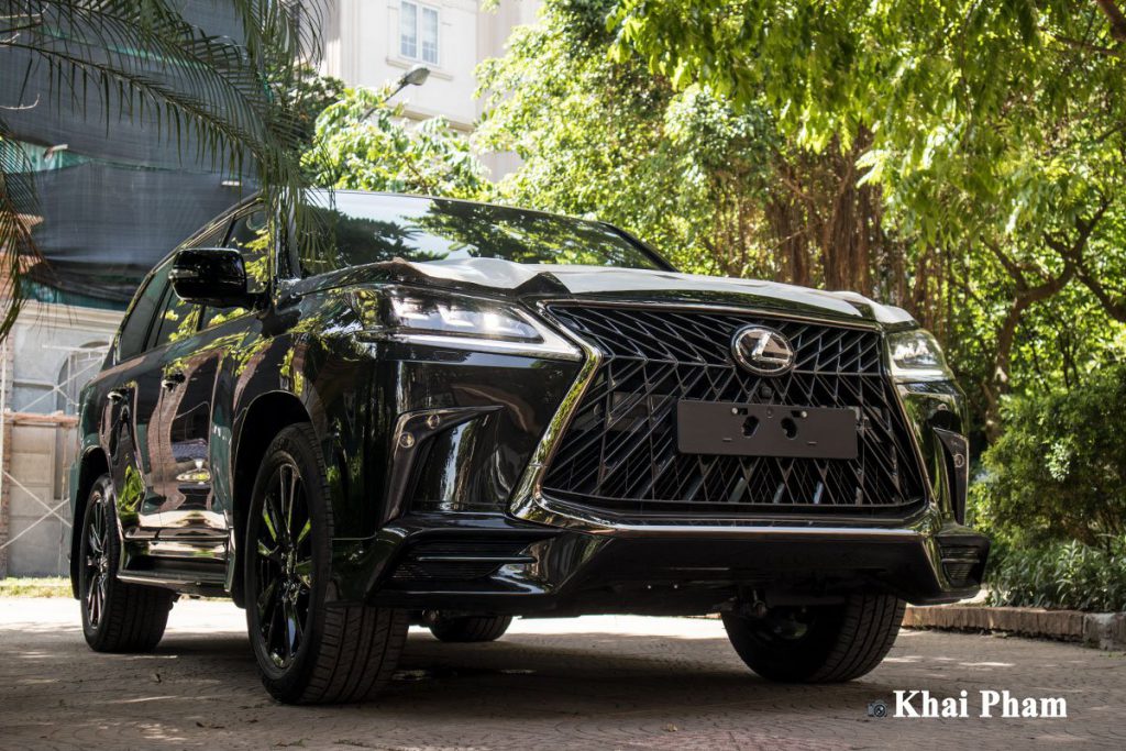 Ảnh chi tiết xe Lexus LX 570 Super Sport Black Edition 2020 đầu tiên về Việt Nam, giá hơn 9 tỷ đồng